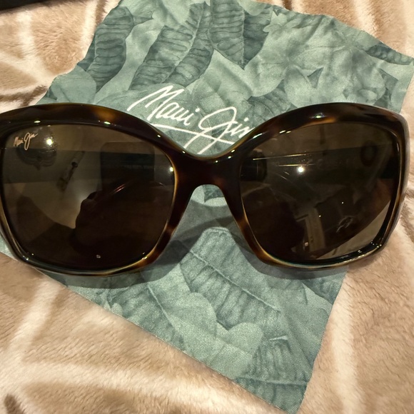 Maui Jim Orchid Sunglasses - Picture 2 of 11